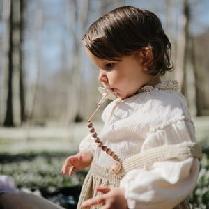 Frigg       -       Smoczek  z Naturalnego Kauczuku Daisy  Cream  -  Rozmiar 0 - 6m