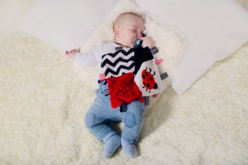 Babysenses  -  Szmatka Sensoryczna Sensory fun pad Dzidziuś