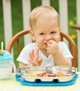 innoBaby - Talerz ze Stali Nierdzewnej z Przegródkami i Silikonową Pokrywką Innobaby, Pomarańczowy Autobus