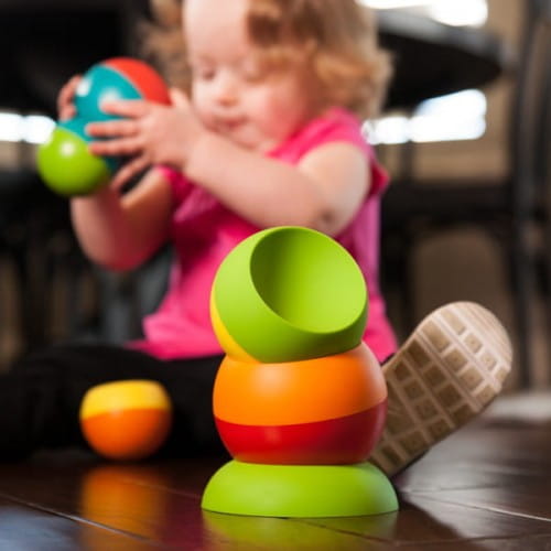 Fat Brain Toys   -   Układanka Piramida Tobbles