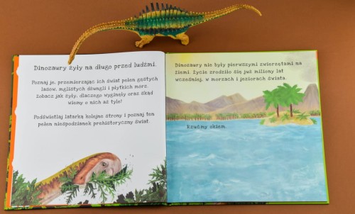 Wydawnictwo Api Papi   -   Podświetl i Odkryj. Dinozaury