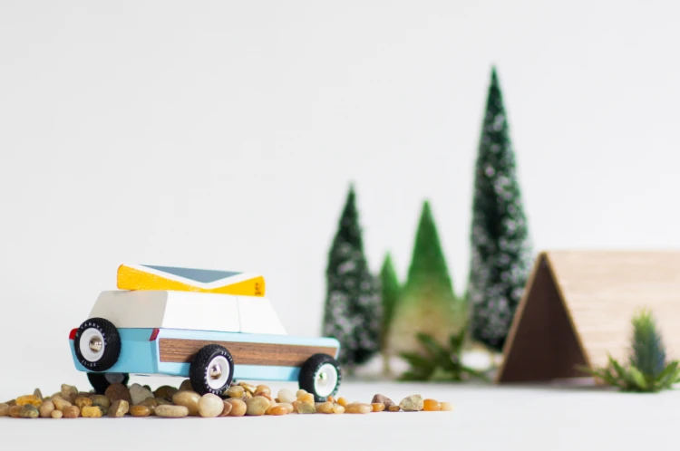 Candylab Toys   -   Drewniany Samochód Pioneer Classic