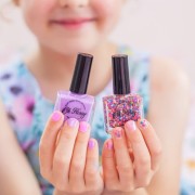 Oh Flossy - Oh Flossy, Lakier do Paznokci Kremowy Fiolet, 12 Ml, Bio Brokat, Roślinna Formuła