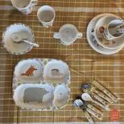 Maison Petit Jour® - Zestaw Naczyń i Sztućców Dla Dziecka, 5 El., Przygoda! | Maison Petit Jour®