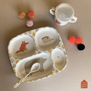 Maison Petit Jour® - Kubek Przykrywką do Picia Dla Dziecka, Przygoda! | Maison Petit Jour®