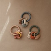 Mushie     -     Silikonowy Gryzak na Kółku – Nature