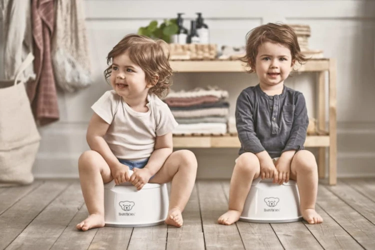 Babybjorn  -  Nocnik Smart  -  Biały 2019
