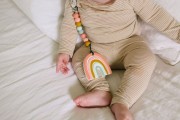 Loulou Lollipop  -  Gryzak Silikonowy z Zawieszką Pastel Rainbow