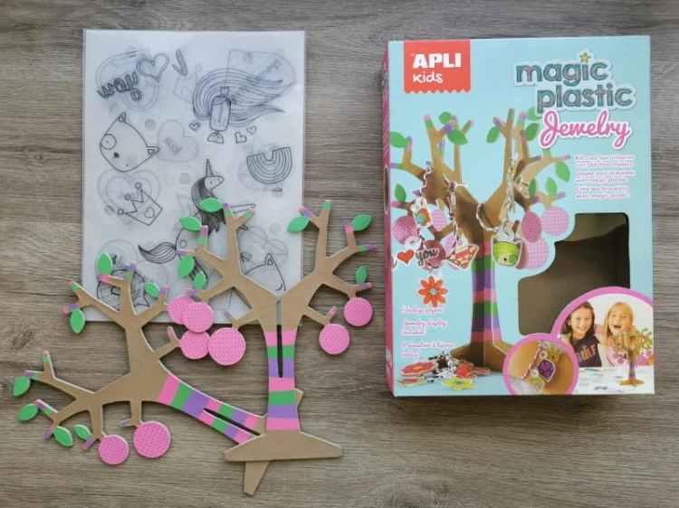 Apli Kids - Zestaw z Magicznym Plastikiem Apli Kids  -  Biżuteria