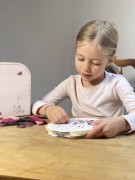 Egmont Toys® - Walizka z Zestawem do Wyszywania  -  z Tamborkiem | Egmont Toys®