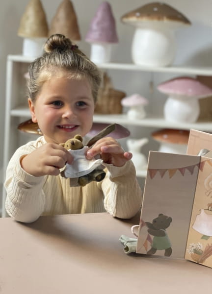 Egmont Toys® - Garderoba  -  Szafa z Misiem z Ubrankami | Egmont Toys®