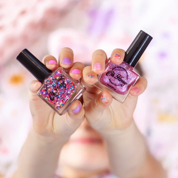 Oh Flossy - Oh Flossy, Lakier do Paznokci Konfetti, 12 Ml, Bio Brokat, Roślinna Formuła