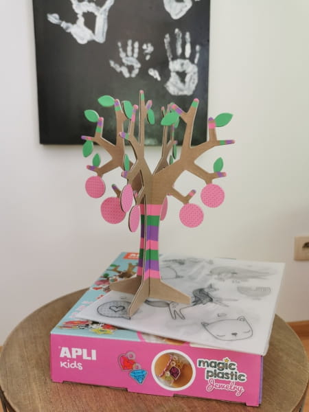 Apli Kids - Zestaw z Magicznym Plastikiem Apli Kids  -  Biżuteria