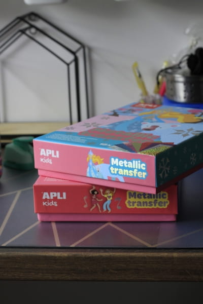 Apli Kids - Zestaw Artystyczny Kalkomanii z Folią Apli Kids  -  Księżniczki