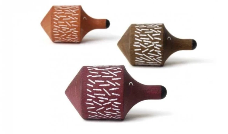 Londji®  -  Londji Spiky Tops Drewniany Bączek Jeżyk Jasny Brąz